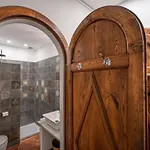 Апартаменты Tuscan Elegance - Pool, Private Terrace And Relax