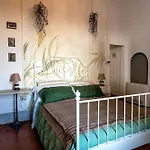 Апартаменты Tuscan Elegance - Pool, Private Terrace And Relax Пеша