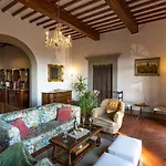 Апартаменты Tuscan Elegance - Pool, Private Terrace And Relax Пеша